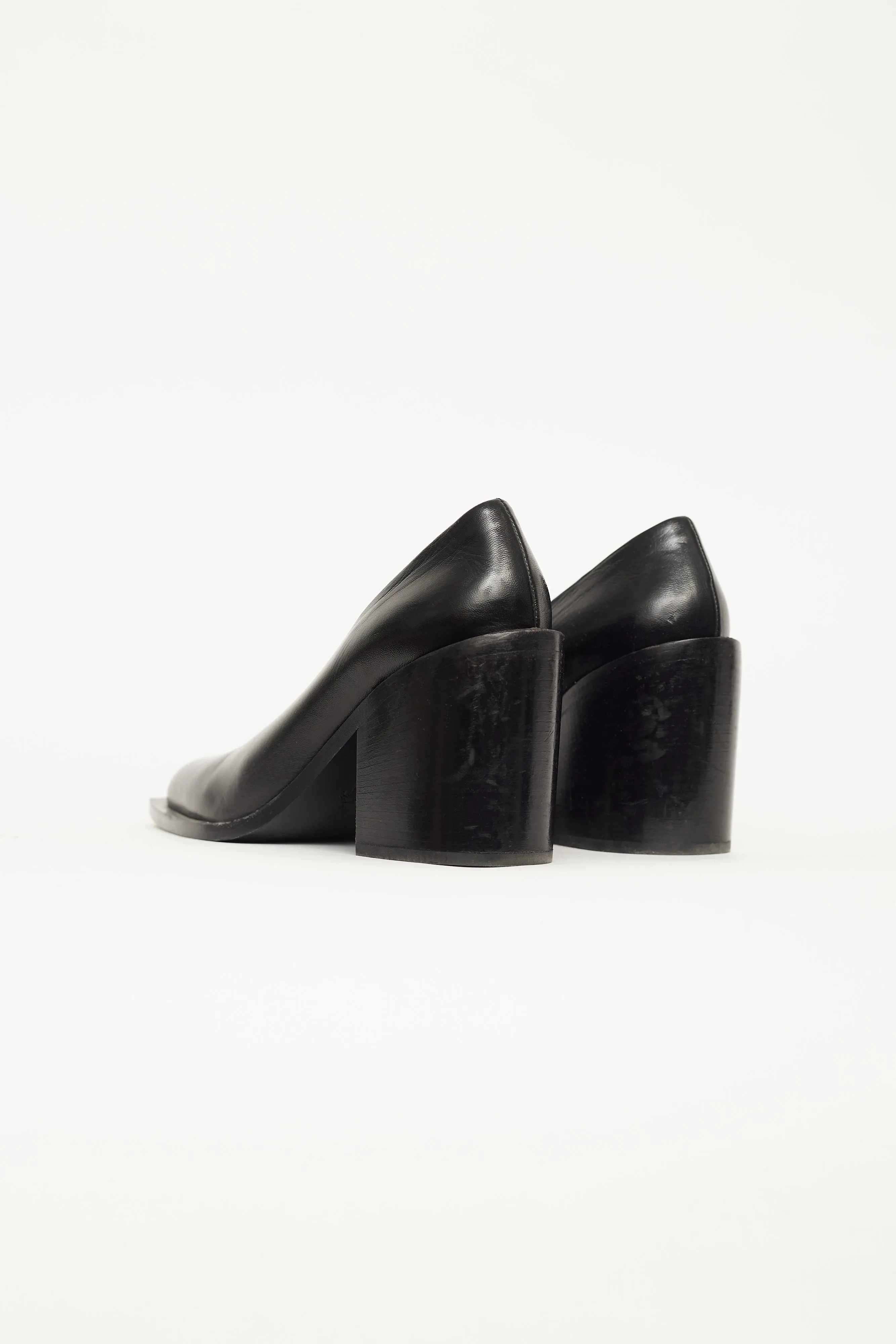 Black High Cut Collar Leather Pump