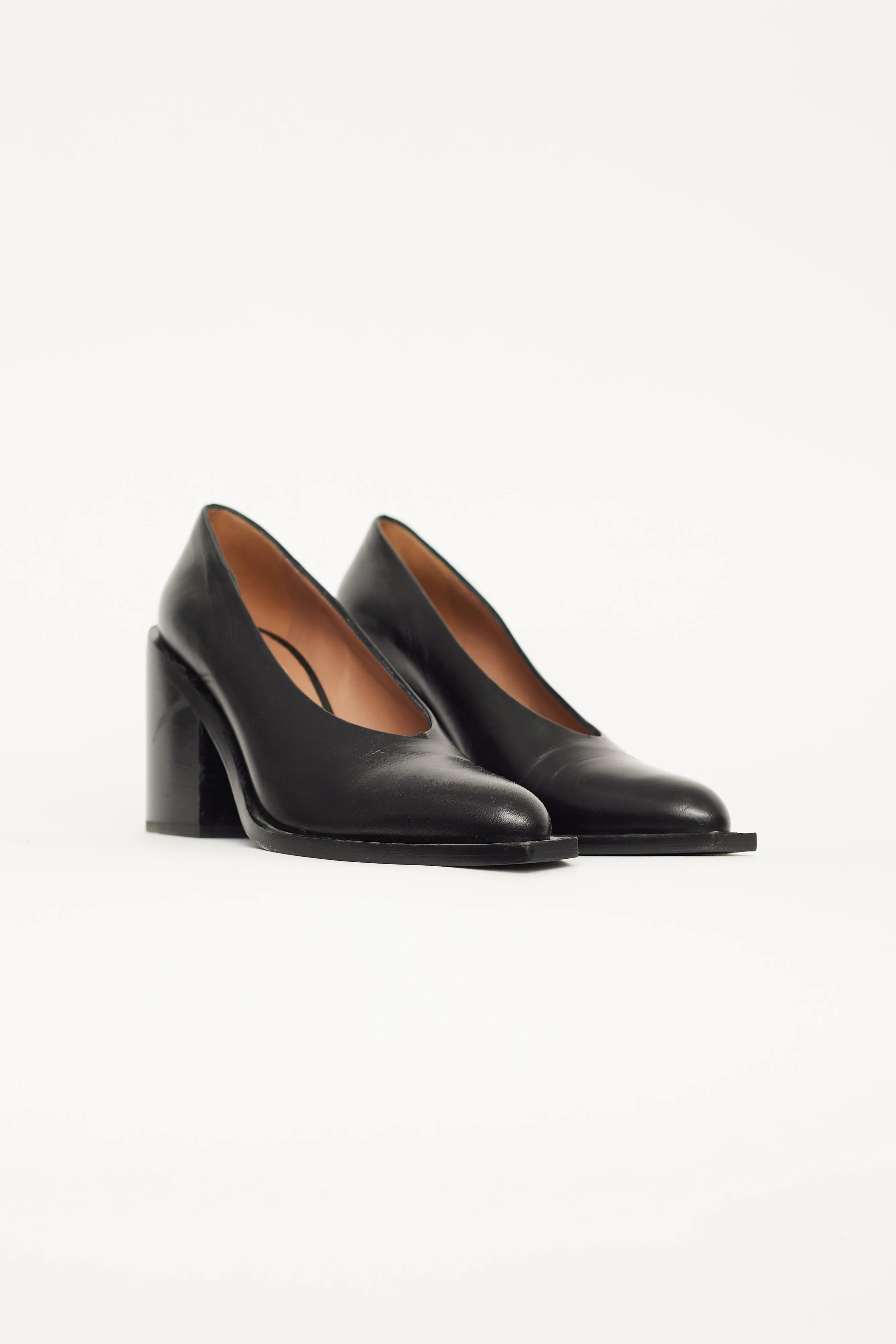 Black High Cut Collar Leather Pump