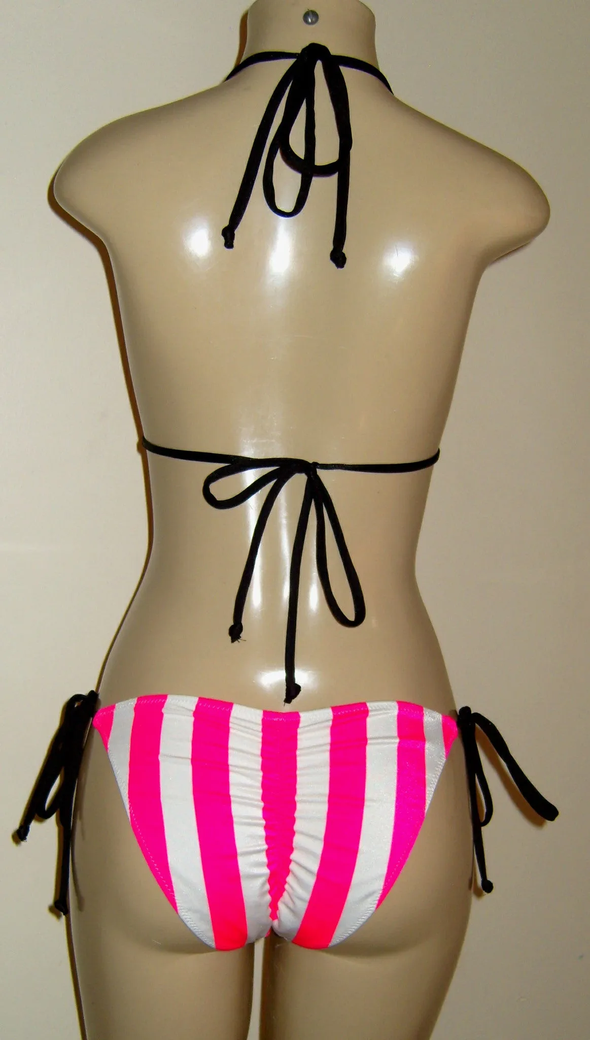 Triangle Top and Single Tie Puckered Butt Bottom