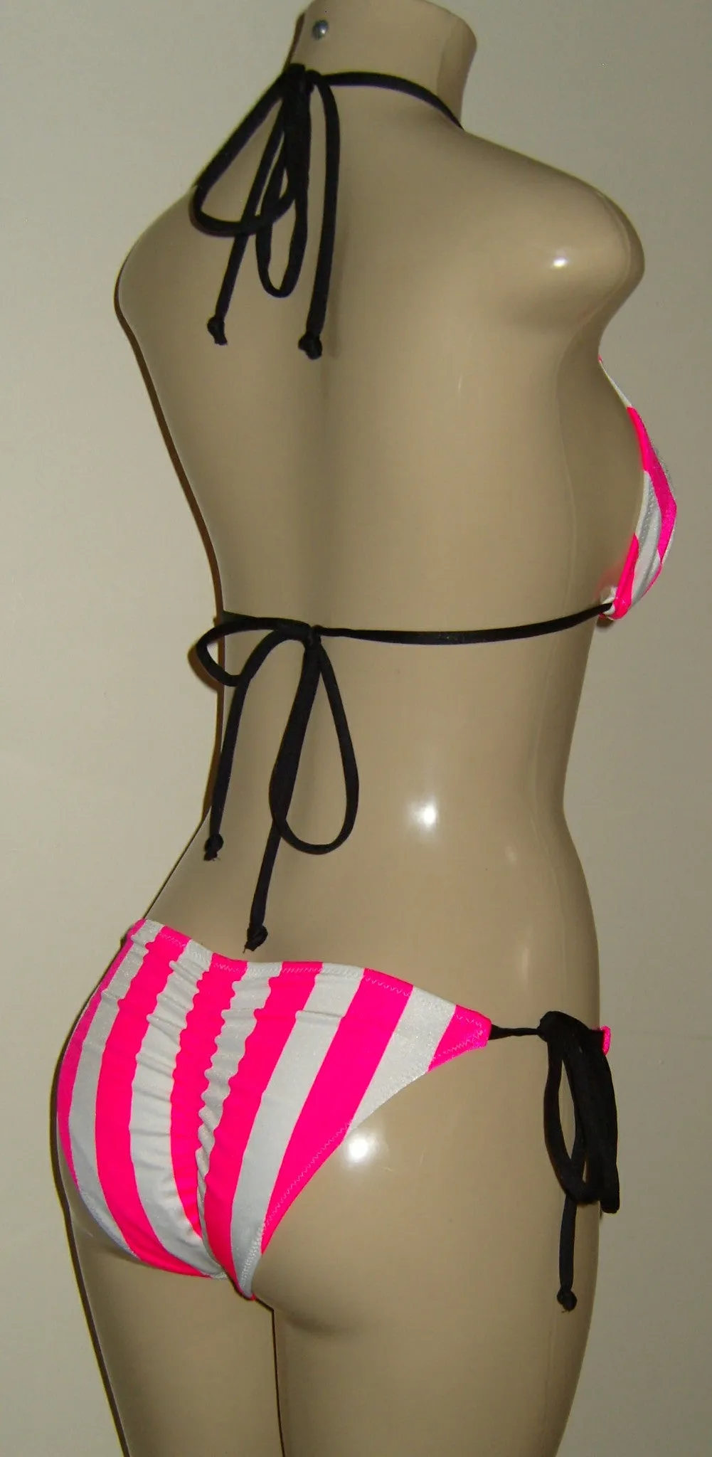 Triangle Top and Single Tie Puckered Butt Bottom